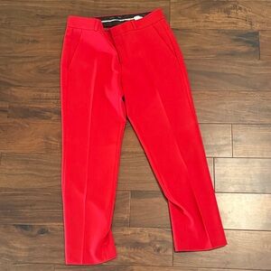 ✨ Red Cropped Pants – Barely Worn, Chic & Versatile! ✨